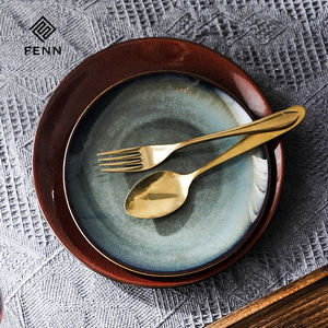 Assiettes en <span class=keywords><strong>porcelaine</strong></span> vente en gros rondes couleur rouge pâtes assiette à steak vaisselle plats <span class=keywords><strong>de</strong></span> noël <span class=keywords><strong>service</strong></span> <span class=keywords><strong>de</strong></span> dîner assiettes <span class=keywords><strong>service</strong></span> <span class=keywords><strong>de</strong></span> <span class=keywords><strong>table</strong></span> en céramique - Product Image 5
