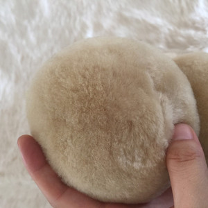 Paraorecchie in Pelliccia di Pecora di Alta Qualità per l'Inverno, Scaldacore Personalizzati in Pile - Product Image 3