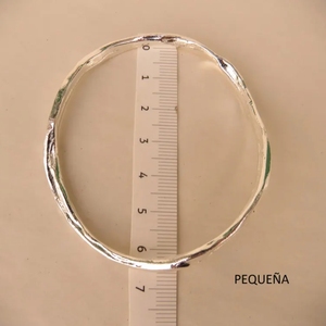 Bracciale ondulato in acciaio inox 316L bracciale moderno elegante lucido regalo per la sua mamma gioiello a prezzi accessibili - Product Image 4