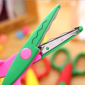 Haute qualité Laciness Zig Zag bricolage artisanat école étudiant enfants en plastique artisanat ciseaux à la main papier coupe <span class=keywords><strong>papeterie</strong></span> - Product Image 4