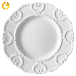 <span class=keywords><strong>Set</strong></span> di <span class=keywords><strong>Piatti</strong></span> in Ceramica Goffrata all'Ingrosso, Servizio di <span class=keywords><strong>Porcellana</strong></span> Incisa per Matrimoni - Product Image 4