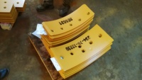 Lames de niveleuse à finitions courbées en acier à haute teneur en carbone, embouts pour l'industrie minière 234-70-32230 à vendre