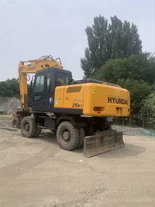 Excavatrice sur pneus d'occasion de haute qualité HYUNDAI 210W-7, pièces de rechange pour engins de construction - Product Image 4