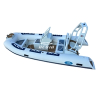 Bateau pneumatique à coque rigide Hedia Rib 14,3 pieds (4,3 m) avec console centrale, fond en aluminium en forme de V profond