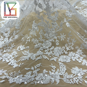 Tessuto in Pizzo Bianco Puro <span class=keywords><strong>con</strong></span> Ricami Floreali Francesi, <span class=keywords><strong>Perline</strong></span> e Paillettes per Abiti da Sposa - Product Image 5