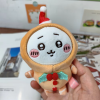 2025 usine personnalisé joyeux noël Chiikawa peluche poupées sac pendentif noël vacances cadeaux noël Mini peluche porte-clés jouets en peluche