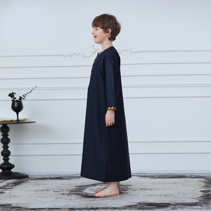 Jellaba marocaine brodée de haute qualité pour enfants, Thobe musulman à manches longues et col rond, Robe formelle pour enfants pour usage quotidien - Product Image 4