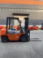 Chariot élévateur diesel 2T, chariot élévateur diesel robuste, chariot élévateur rotatif à 360 degrés