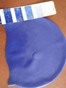 2024 Gorras de natación de silicona ecológicas baratas Logotipo personalizado Sombreros de natación Impreso colorido Paquete de bolsa de polietileno MOQ bajo - Product Image 3