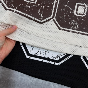 Qianshi Màn Hình In Ấn Boxy Đồ Họa Áo Phông Cổ Điển V Cổ Thể Thao Bóng Đá T Áo Sơ Mi Tùy Chỉnh Người Đàn Ông Của Lưới Bóng Đá Jersey T-Shirt - Product Image 5