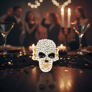 Anello Elastico Teschio in Cristallo AB Placcato Oro 18K, Gioiello Vintage da Festa, Anello Unisex alla Moda con Design Intarsiato - Product Image 3