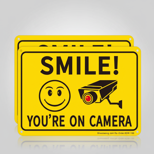 Targa in Metallo Alluminio 'Sorridi, <span class=keywords><strong>Sei</strong></span> in Telecamera' - Adesivo <span class=keywords><strong>di</strong></span> Avvertimento CCTV per Ospedali e Scuole, Segnale Temporaneo Riflettente - Product Image 1