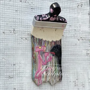 현대 디자인 실내 벽 장식 사용자 정의 만화 핑크 팬더 그림 유리 섬유 페인트 브러시 동상