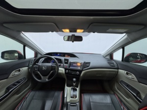 Venta al por Mayor de <span class=keywords><strong>Honda</strong></span> <span class=keywords><strong>Civic</strong></span> <span class=keywords><strong>2014</strong></span> 1.8L Automático, Versión Comfort, Sedán Compacto de Gasolina, Bien Mantenido, Auto de <span class=keywords><strong>Segunda</strong></span> <span class=keywords><strong>Mano</strong></span> - Product Image 3