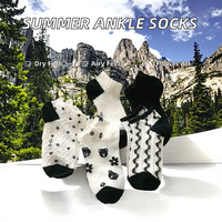 Vente chaude femmes été cheville chaussettes noir blanc Floral Design respirant mince utilisation quotidienne Logo corps manchette bas tricoté