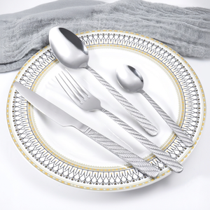 Ensemble de couverts en acier inoxydable à motif spiralé, 4 pièces, coffret cadeau, couteau à steak, fourchette, cuillère pour hôtel, maison, salle à manger - Product Image 1