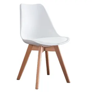 İskandinav katı ahşap log rüzgar yemek sandalyesi beyaz ev yatak odası makyaj dışkı basit çalışma yumuşak paket plastik sırtlı sandalye