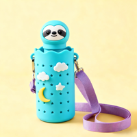 Housse de bouteille en silicone pour animaux mignons, de qualité alimentaire, portable avec sangle, adorable housse de dessin animé pour les bouteilles d'eau et les thermos pour enfants