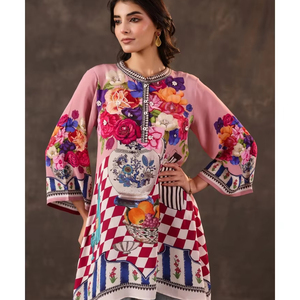 Blusa Túnica con Estampado Floral Artístico, Corte Holgado, Mangas Campana, Diseño Contemporáneo, Camisa Casual de Moda, Elegante para Uso Diario - Product Image 1