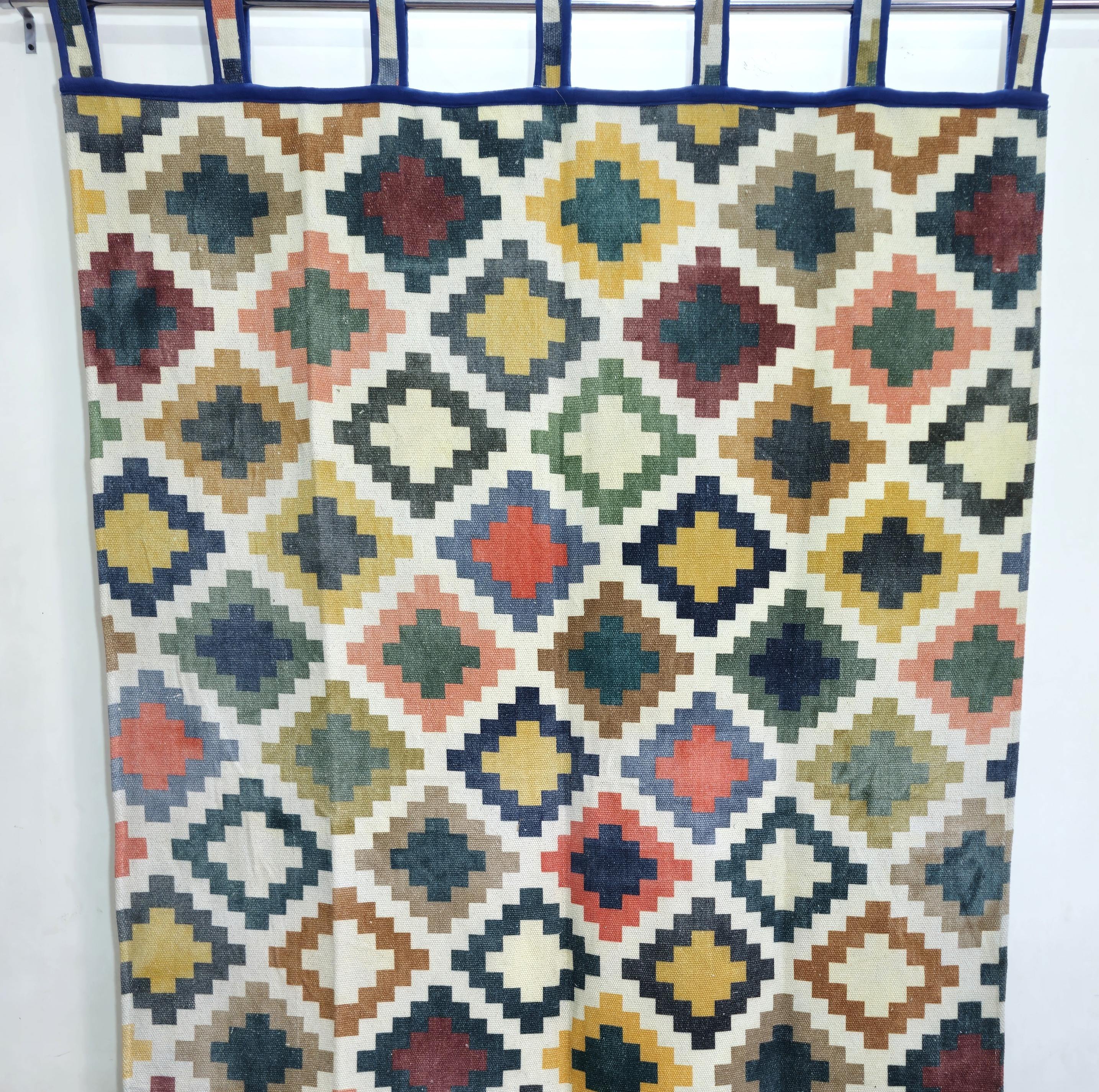 as Shown in the Picture or Multicolor