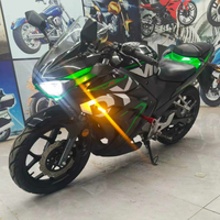 Motocyclette Dayun 250 Sport d'occasion, excellent état. Moteur EFI 250cc, faible kilométrage, entièrement fonctionnel.