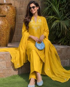 Conjunto Étnico Indio/Pakistaní para Mujer, Elegante, de Algodón Amarillo, de Secado Rápido, Suave, Transpirable y Cómodo, para Uso Diario Informal - Product Image 1