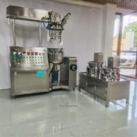 Usine de fabrication de crème hydratante pour le visage entièrement automatique en acier inoxydable 316L à haute efficacité, avec mélange sous vide et émulsification