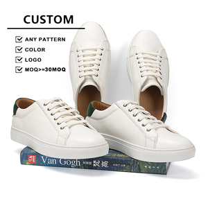 Scarpe Classiche Retrò da Uomo in Vera Pelle, Bianche, con Suola Piatta da 3 cm, Comode per Camminare - Product Image 1