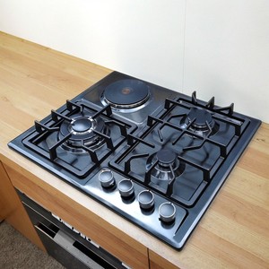 <span class=keywords><strong>Piano</strong></span> <span class=keywords><strong>Cottura</strong></span> Multifunzione, Combinazione Gas e Induzione, 4 Fuochi (3 Gas + 1 Elettrico), Superficie in Vetro Temperato Nero - Product Image 3