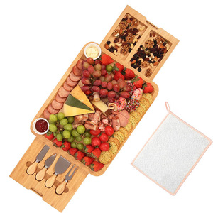 Plateau à fromage en bambou avec tiroirs, plateau de service pour les collations et les apéritifs de fête - Product Image 3