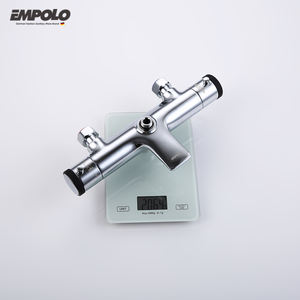 <span class=keywords><strong>Pommeau</strong></span> <span class=keywords><strong>de</strong></span> <span class=keywords><strong>douche</strong></span> à effet pluie Guangdong avec mitigeur <span class=keywords><strong>de</strong></span> bain thermostatique en laiton exposé Surface chromée Noyau <span class=keywords><strong>de</strong></span> valve en céramique-pour hôtels - Product Image 5