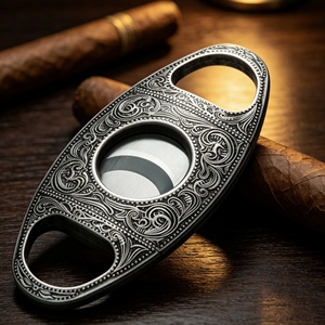 Guillotina portátil de acero inoxidable dorado, cortador de cigarros de sobremesa con logotipo personalizado, venta al por mayor. - Product Image 1