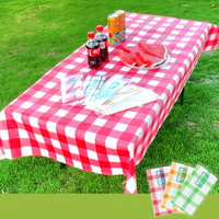 Nappe en plastique imperméable rectangulaire nappe jetable à carreaux portable pour pique-nique fête d'anniversaire