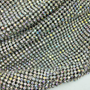 Chất Lượng Cao 3 Mét AA Lớp Pha Lê <span class=keywords><strong>AB</strong></span> Rhinestone Kim Loại <span class=keywords><strong>C</strong></span>ơ Sở Đồng Tinh Thể Lưới Vải - Product Image 4