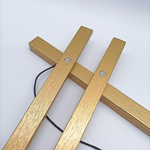 Fabricant Yukmin Rouleau suspendu en <span class=keywords><strong>bois</strong></span> massif doré personnalisé, rouleau de décoration moderne, clip pour <span class=keywords><strong>affiche</strong></span> - Product Image 2