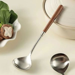 Cucharón de sopa de espátula de acero inoxidable vintage con <span class=keywords><strong>mango</strong></span> de madera de imitación de plástico, utensilio para cocinar y servir - Product Image 1
