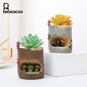 Vente en gros de jardinière miniature en résine rustique à grain de bois <span class=keywords><strong>souche</strong></span> de jardin <span class=keywords><strong>d</strong></span>écorative avec histoire de fée <span class=keywords><strong>d</strong></span>'animal et de maison <span class=keywords><strong>d</strong></span>'<span class=keywords><strong>arbre</strong></span> pour un usage domestique - Product Image 3