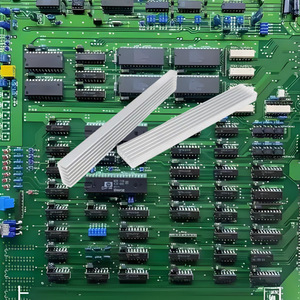 ฮีทซิงค์อลูมิเนียม 20x10 สำหรับหน่วยความจำกราฟิกการ์ดซีพียู 20x20x10 สำหรับเครื่องขยายเสียงโซลูชันระบายความร้อนหลายแพลตฟอร์ม - Product Image 2