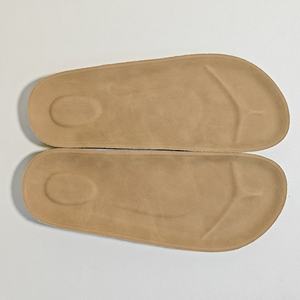 HT-9K0194 PVC Personalizado con Suela Exterior Premium de PVA, Material de Cuero y Corcho para Fabricación de Sandalias - Product Image 1