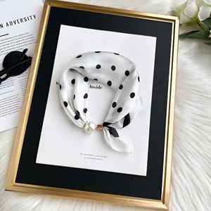 สร้อยจี้หัวเข็มขัดแม่เหล็กรูปม้าสีส้มสำหรับผู้หญิงผ้าพันคอเสื้อเข้าคู่ได้กับทุกชุดฤดูร้อน - Product Image 4