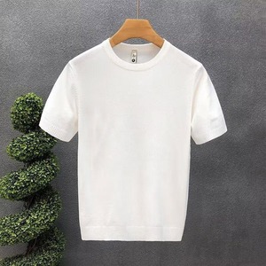เสื้อยืดแขนสั้นถักสำหรับผู้ชายในฤดูร้อน เสื้อไหมน้ำแข็งบางเบา แขนสั้น สีขาว สำหรับใส่เป็นเสื้อตัวในหรือเสื้อตัวเดียว - Product Image 5