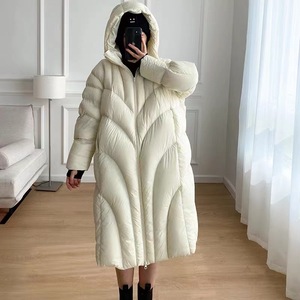<span class=keywords><strong>Doudoune</strong></span> <span class=keywords><strong>Femme</strong></span> Luxe en Duvet de Canard Blanc Longue et Légère avec Logo Personnalisé pour l'Hiver - Product Image 4