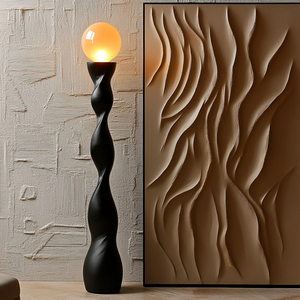 Lámpara de Pie Moderna de Cerámica con Base Ondulada y Pantalla Redonda de Vidrio en Blanco para Iluminación Residencial - Product Image 1