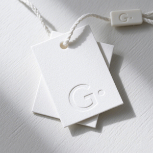 Tùy Chỉnh Thân Thiện Với Môi Sang Trọng Hangtag Nhãn Dập Nổi Matte Kết Thúc Thẻ Giấy Cho Giày Kinh Doanh Thẻ Embossed-Hang-Thẻ Hot - Product Image 4