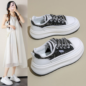 Chaussures compensées tendance pour femme, respirantes en maille, polyvalentes, style streetwear, collection été 2024 - Product Image 1