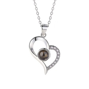 100 langue je t'aime cuivre forme d'amour Projection pendentif Tiktok Offre Spéciale <span class=keywords><strong>couple</strong></span> cadeau collier - Product Image 6
