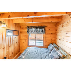 Casa de madera prefabricada de dos dormitorios con encanto costero a tiro de piedra de la playa de arena y la vista al mar - Product Image 6