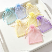 Sacs en organza violets personnalisés avec logo imprimé, écologiques, durables, promotionnels, en maille transparente, avec cordon de serrage, pour bijoux