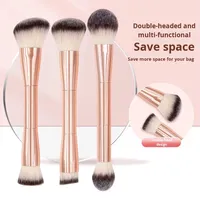 Pinceau de maquillage professionnel double-embout multi-usage à poils doux, couleur or rose, pour le visage, le fond de teint, la poudre, le blush, le contouring et les fards angulaires