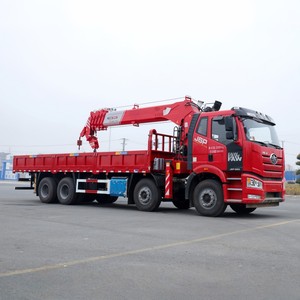 Camion grue télescopique FAW 8x4 fiable de 25 tonnes, grue Loory de 30 tonnes avec moteur de 420 CV pour la construction - Product Image 2